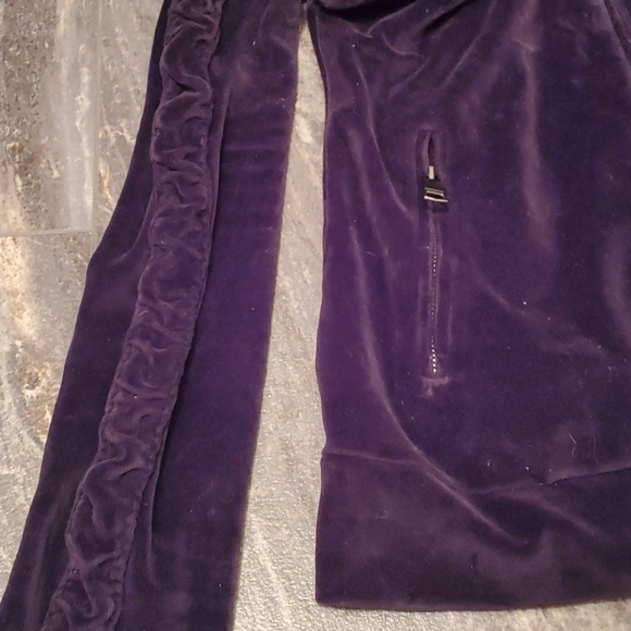Authentic Burberry Velour Outfit 😍